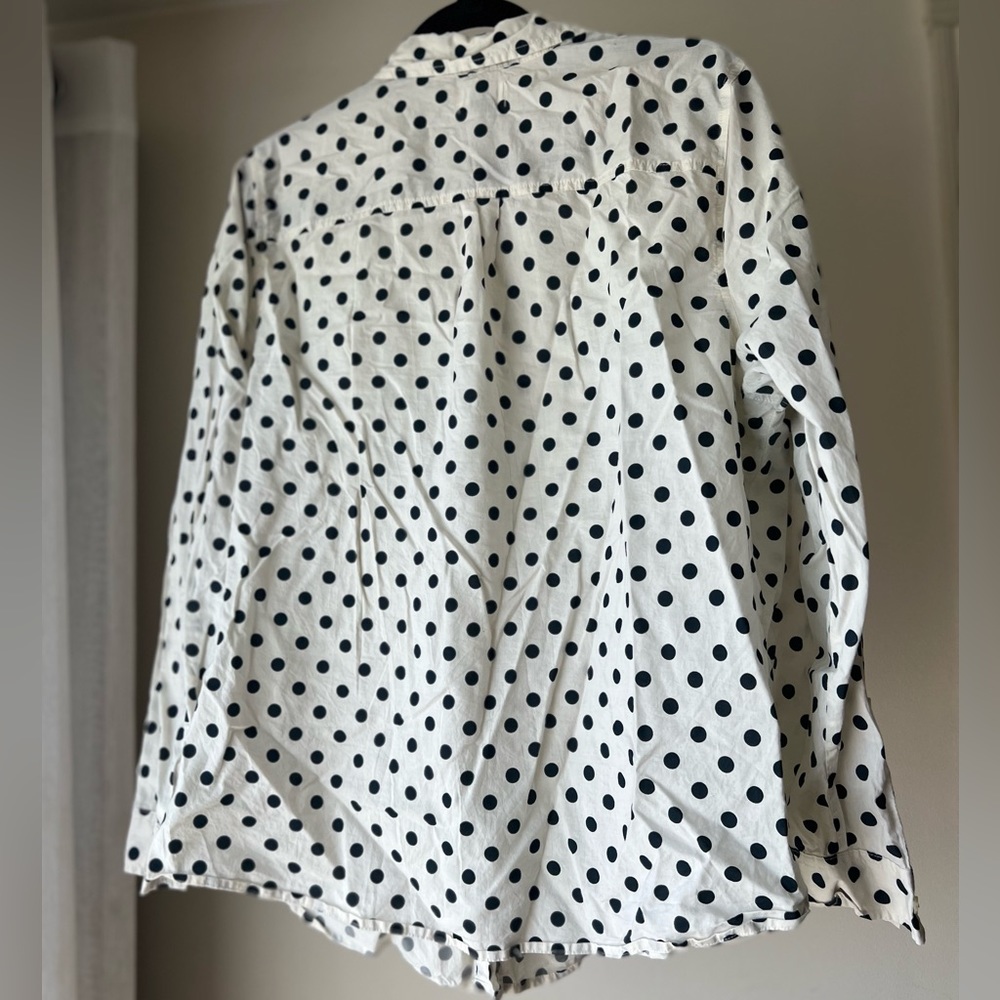 Old Navy button down shirt with collar. 100%cotton XL - Picture 8 of 8